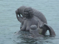 <h5>Nuuk</h5><p>Minik Hansen har taget dette smukke billede af skulpturen "Havets Moder" ved Kolonihavnen i Nuuk. Copyright Minik Hansen</p>