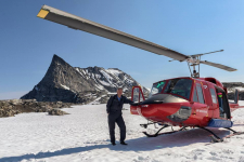 <h5>Nuuk</h5><p>©Carlo Miki Lukassen. Carlo har været på fototur med Air Greenland på Grønlands mest berømte fjeld, Sermitsiaq.</p>
