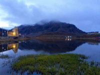 <h5>Sisimiut</h5><p>© Maja Motzfeldt Haahr har taget dette smukke aften- efterårsbillede i Sisimiut</p>