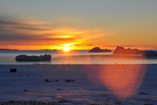 <h5>Greenland - land of beauty 2016</h5><p>Billede nr. 46:     © Thala Geraae-Nielsen.  Qeqertarsuarmi kaperlareerluni seqernup nueqqaarnerani assilisaavoq</p>