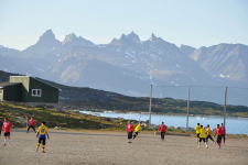 <h5>Greenland - land of beauty 2016</h5><p>Billede nr. 56: © Thala Geraae-Nielsen.  Nanortalimmi aasaanerani Nan-Cup Nanortalik nunaqarfiilu unammiuaartut isikkivigingaartumi. </p>